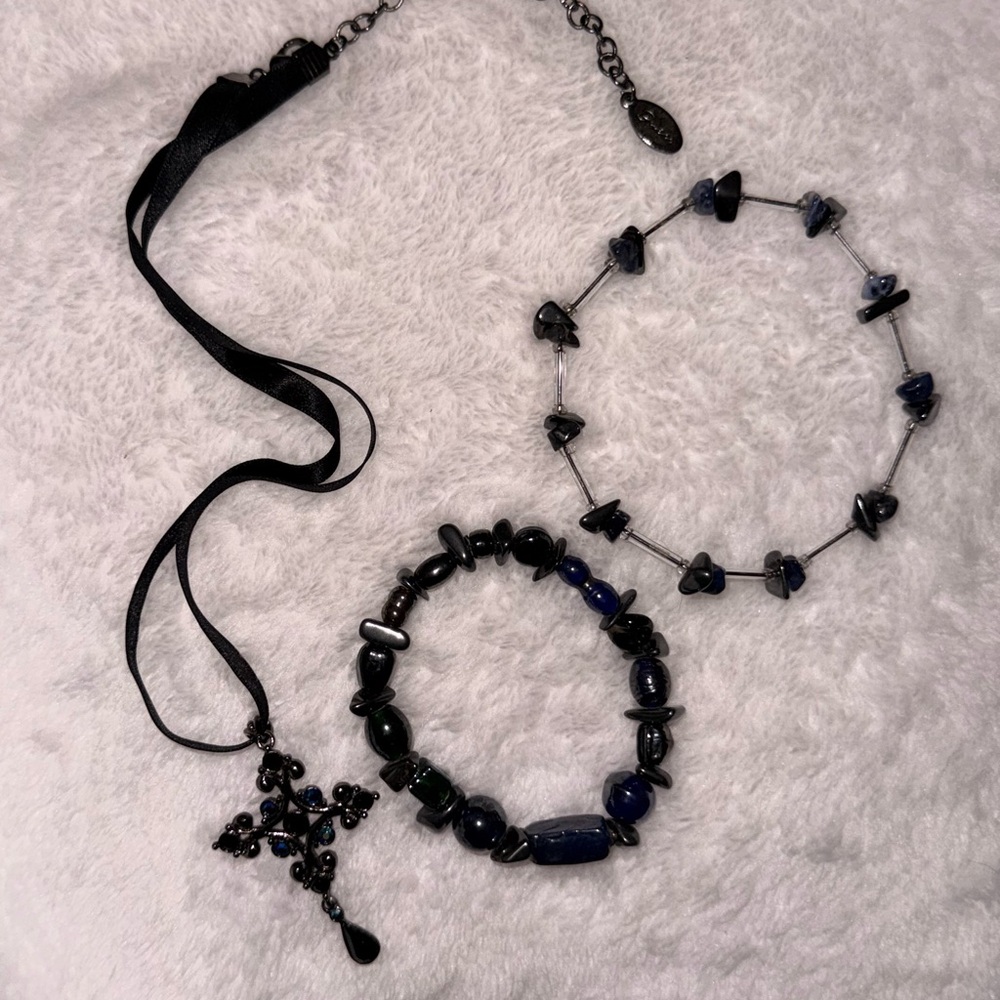 Elegant Black and Blue Beaded Necklace Set
